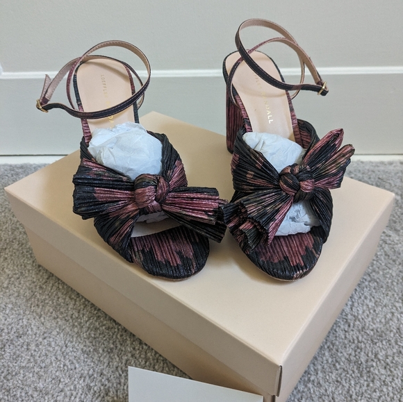 Loeffler Randall Camellia size 8 - Picture 2 of 5